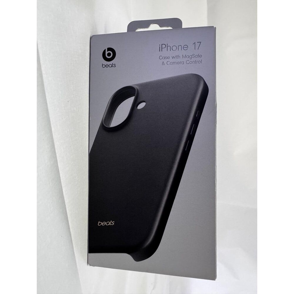 Beats iPhone 17 Case with MagSafe and Camera Control — Black